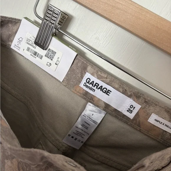 Garage Women's Camo Jean - Picture 4 of 4